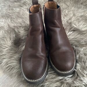 Euro soft ankle bootss withs